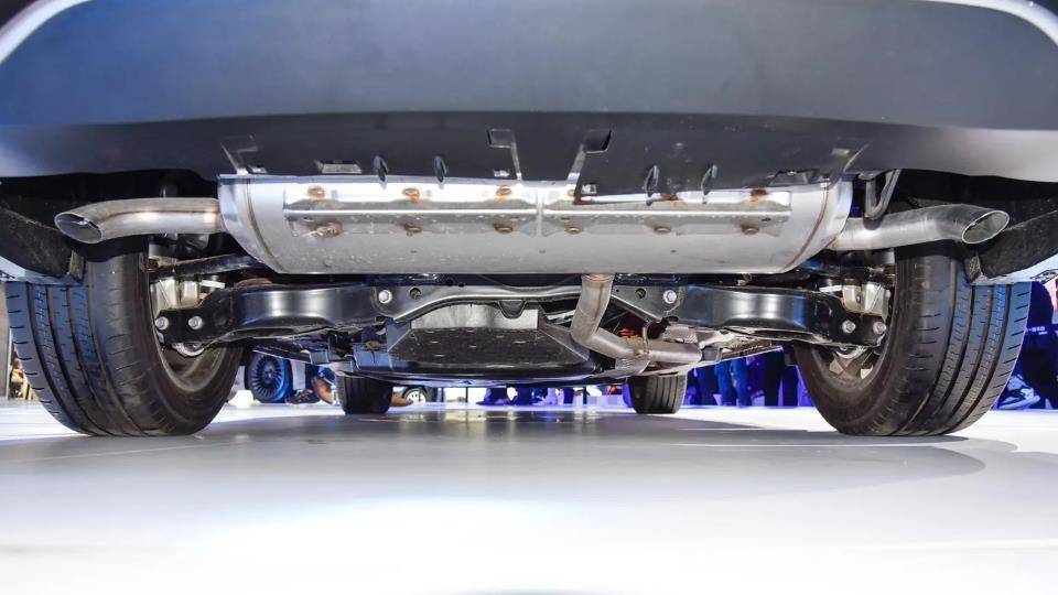 世界杯皇冠平台_预计和皇冠同平台世界杯皇冠平台,全新凯美瑞要来了,主打混动还有优势么?