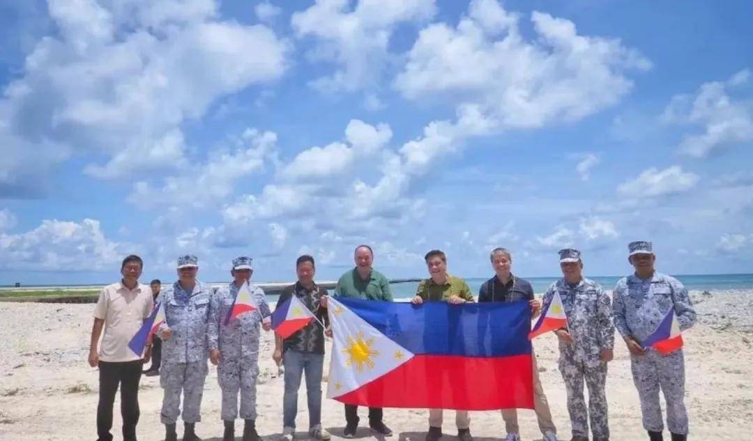 皇冠信用平台_美军下场皇冠信用平台,菲方登上中国岛礁,南海进入混合战,菲渔船冲在最前线